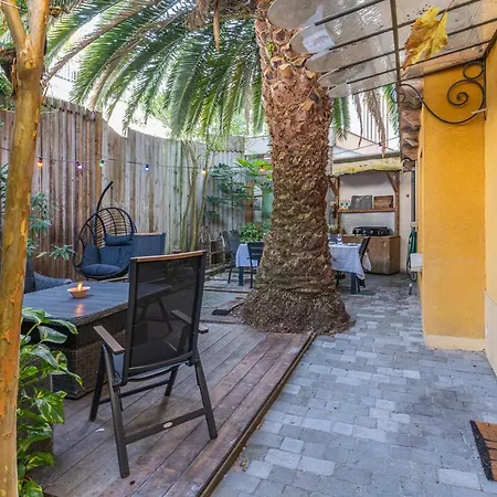 La Maison Des Huitres